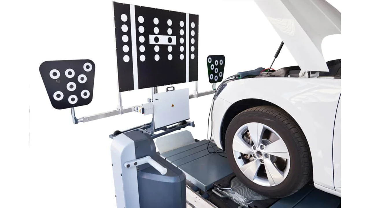 Panduan Kalibrasi ADAS Kamera dan Radar Menggunakan Scanner Autel MaxiSys (Edisi 4)