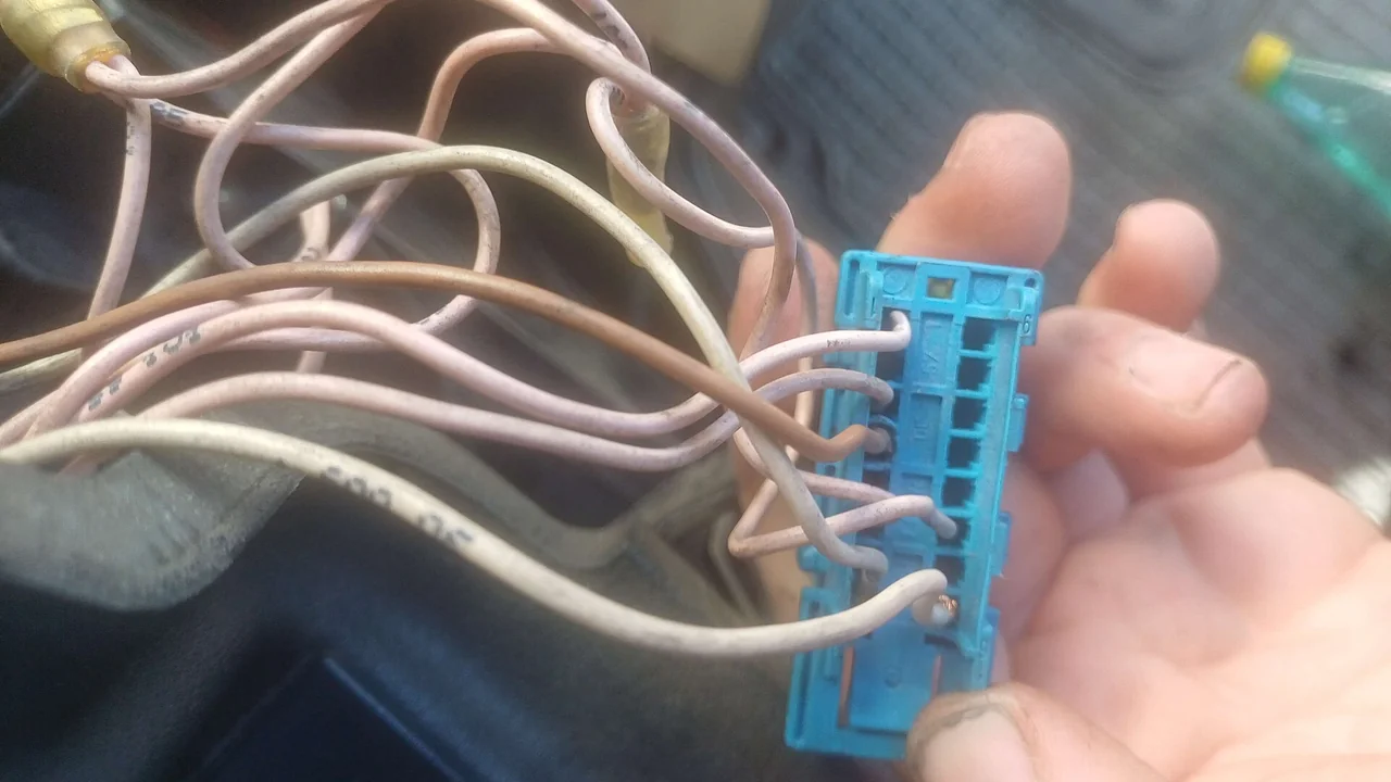 Solusi Scanner Mobil Tidak Bisa Konek ke ECU: Penyebab & Langkah Perbaikan